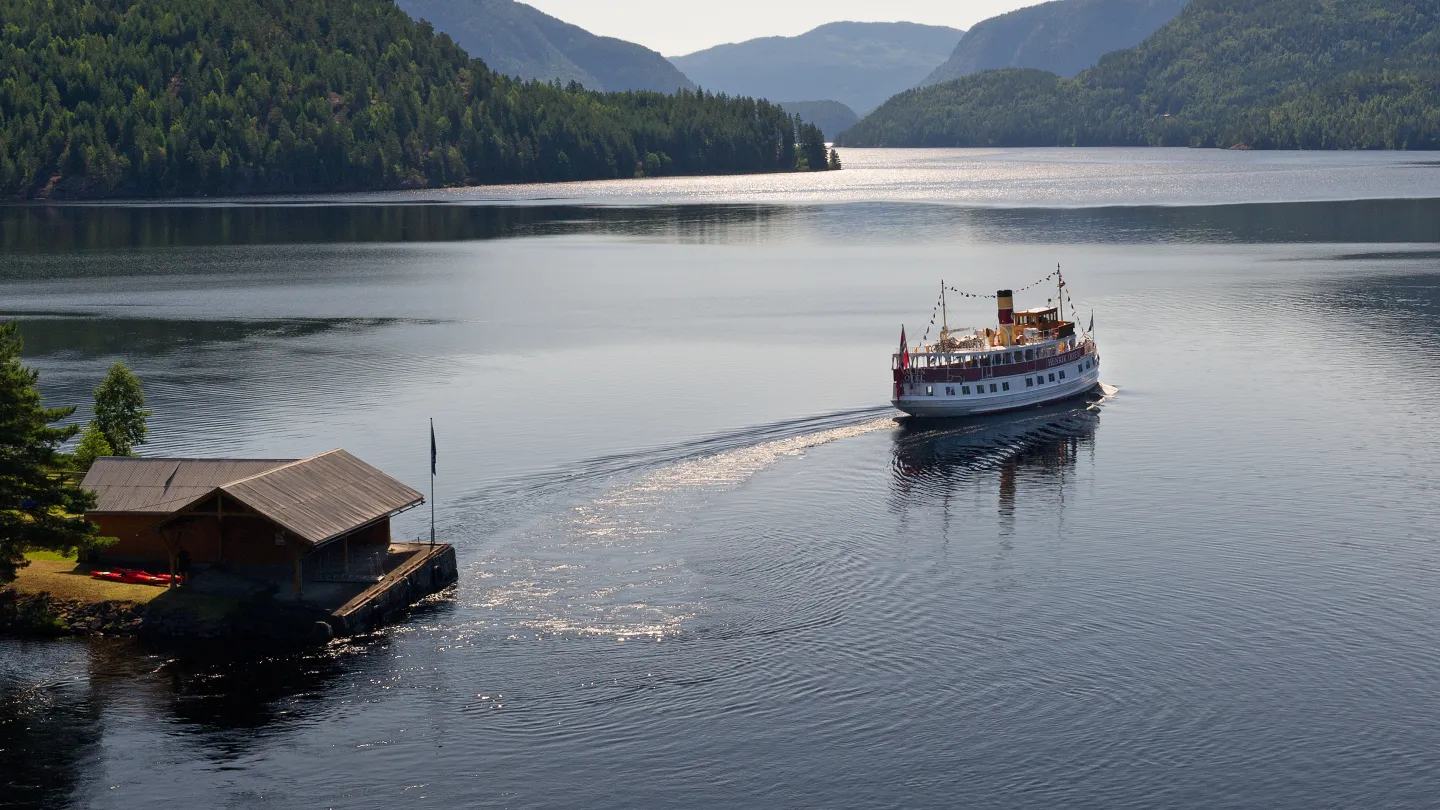 M/S Henrik Ibsen by spjot